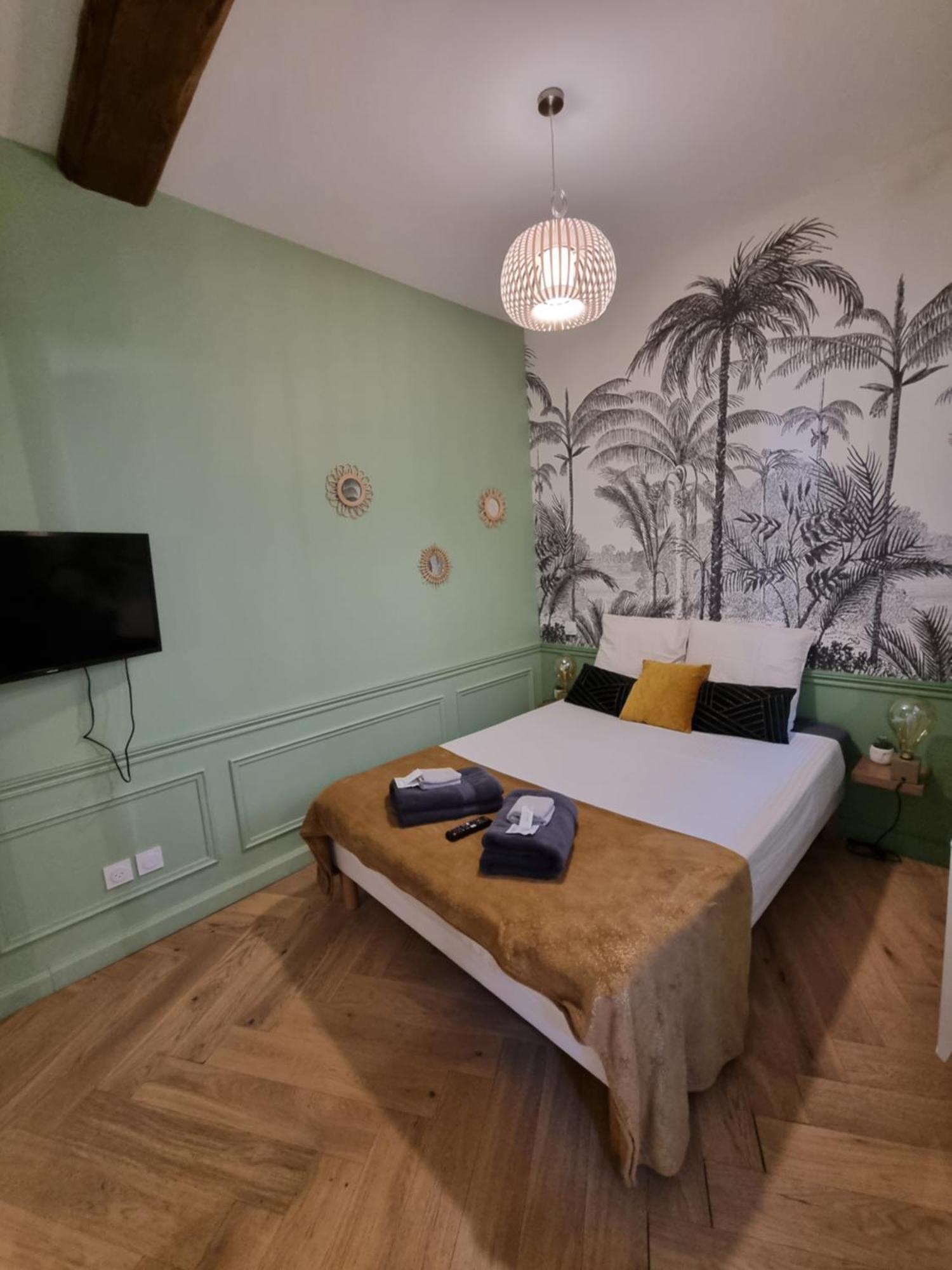 Le Lamartine - Vue Saone - Baignoire Ilot Macon Ngoại thất bức ảnh